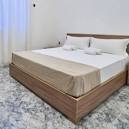 Vico Paradisiello 12